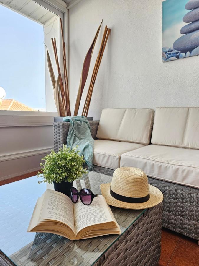 Holidays & Pool ,aircond , Americas Appartement Arona (Tenerife)